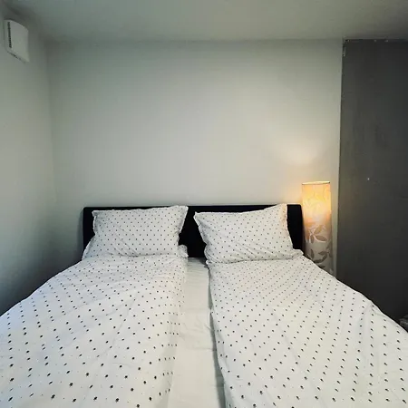 Apartament Modern With Free Parking