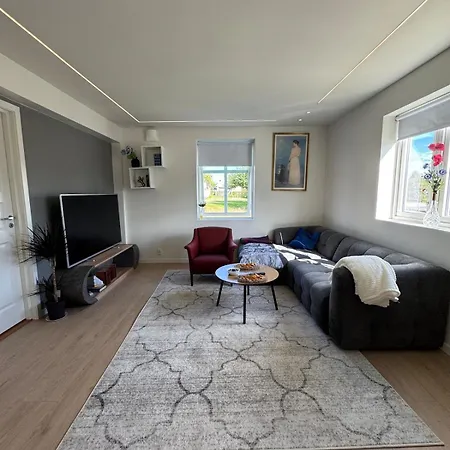 Modern With Free Parking Apartament Askim